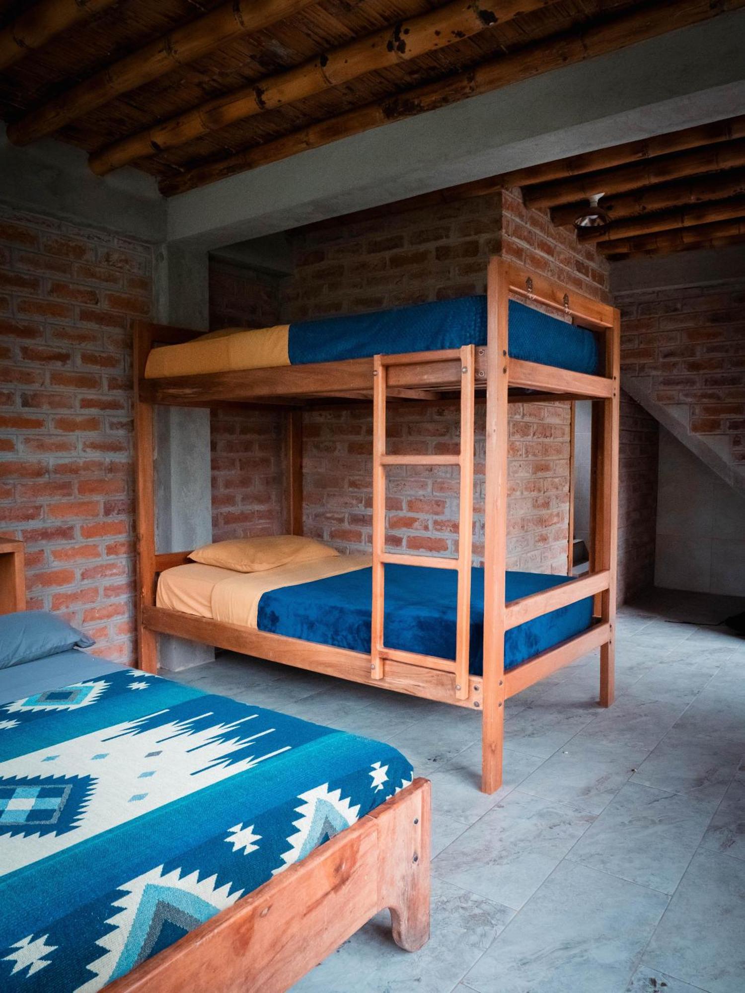 Hostal Pakay Тена Екстериор снимка